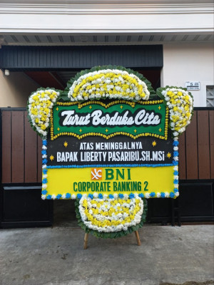 Papan Bunga Duka di Deli Tua